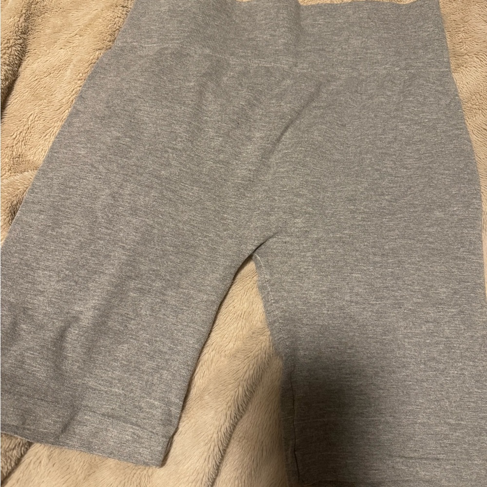 Maternity Feathers Women's Gray Bike Shorts